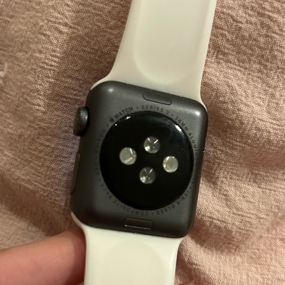 Apple Watch Series 3 - Picture 4 of 5
